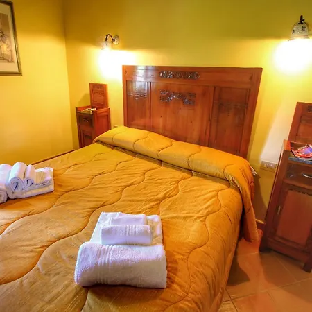 Attractive In Montalcino With Terrace Сasa de vacaciones *