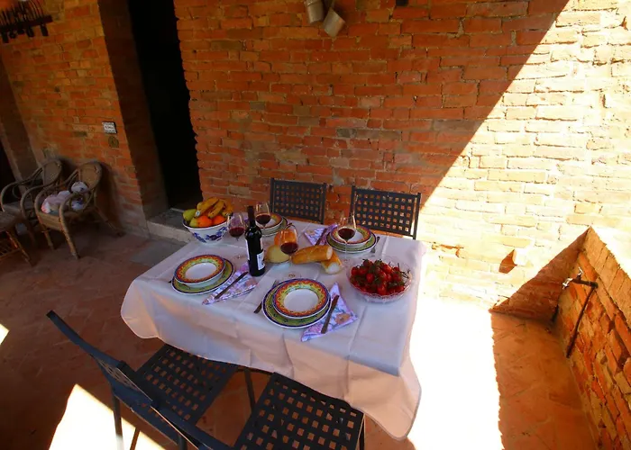 Attractive In Montalcino With Terrace Casa vacanze San Giovanni dʼAsso