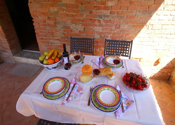 Attractive In Montalcino With Terrace San Giovanni dʼAsso
